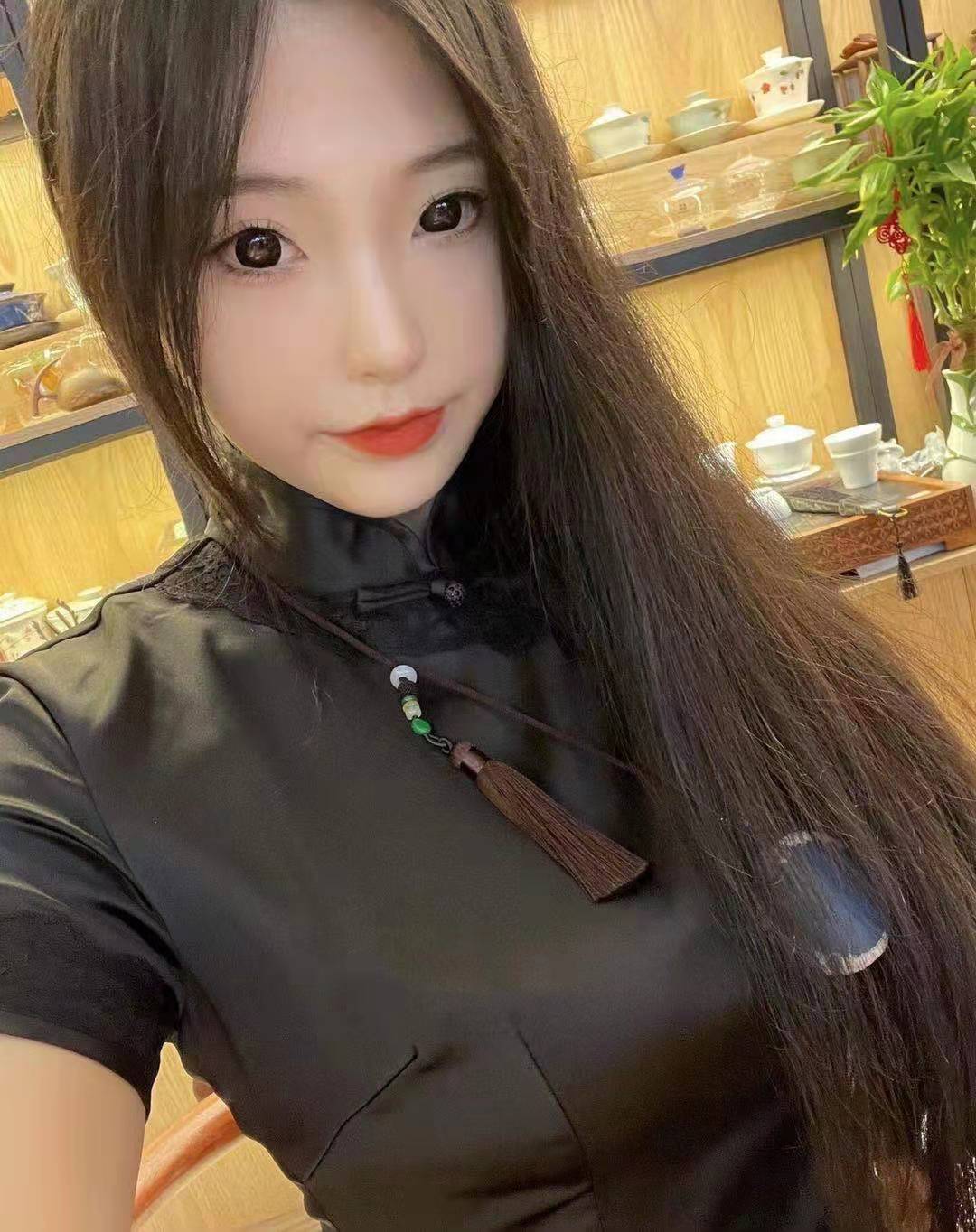 内蒙超性感小美女