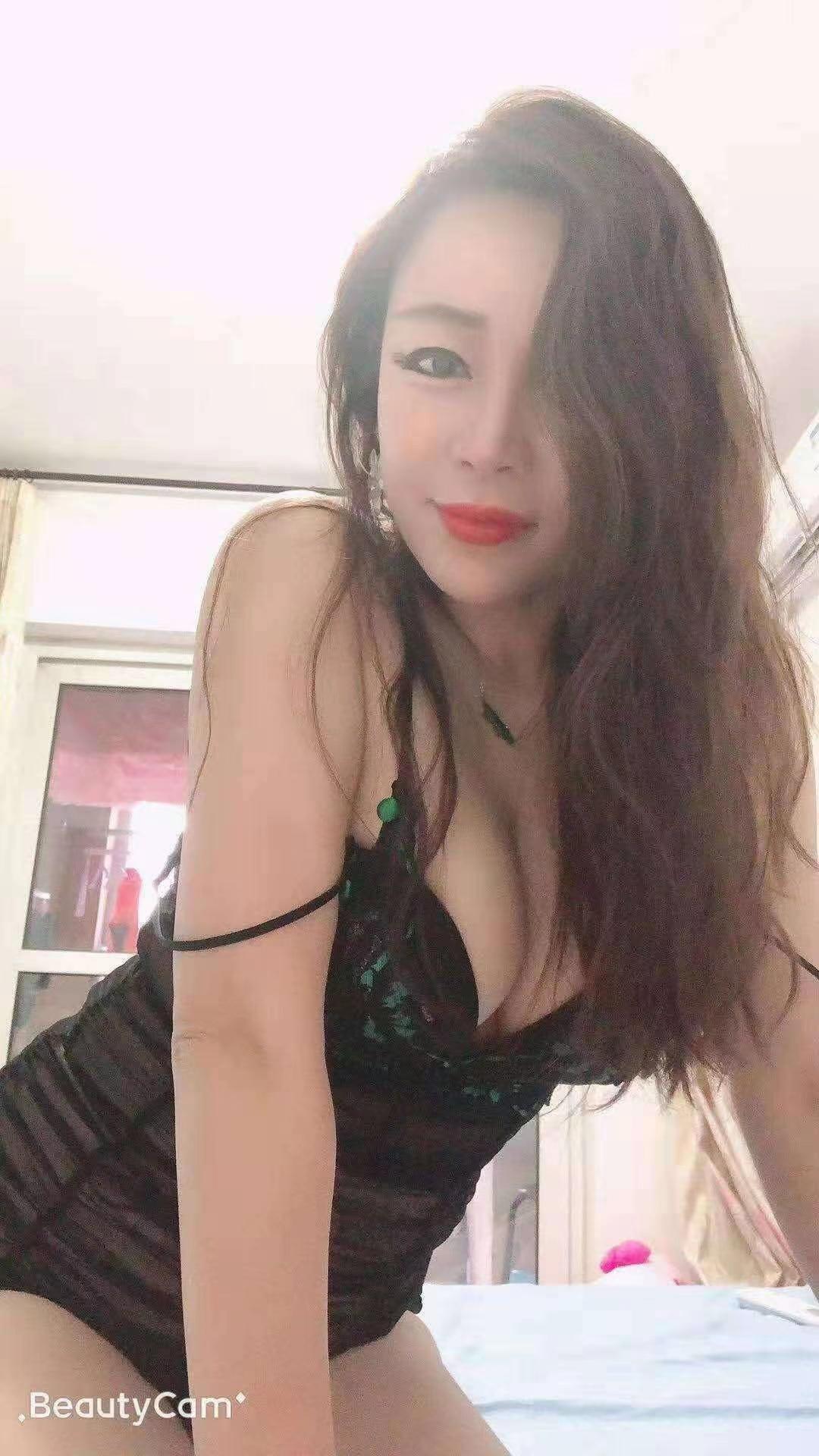 新年第一炮东北斯文美女