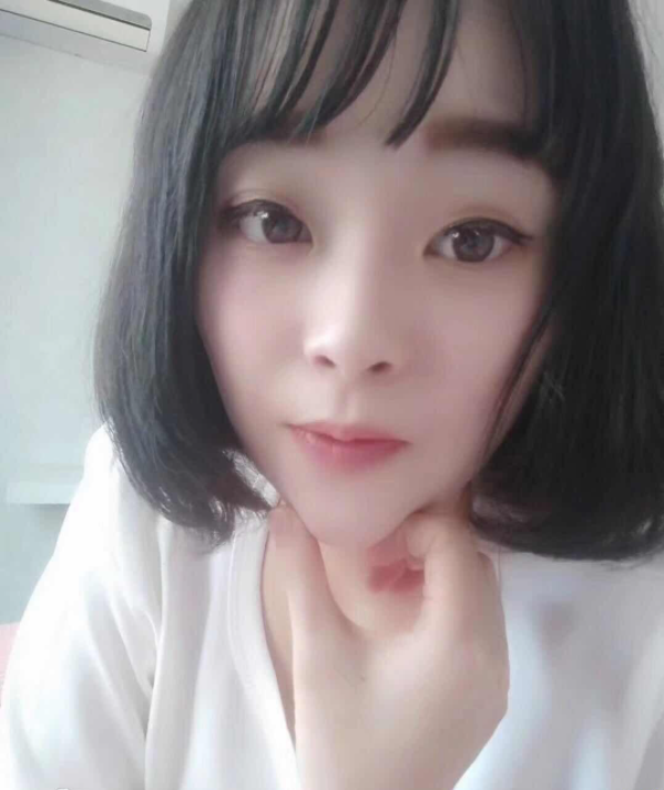 刚下水清纯粉嫩上海女孩