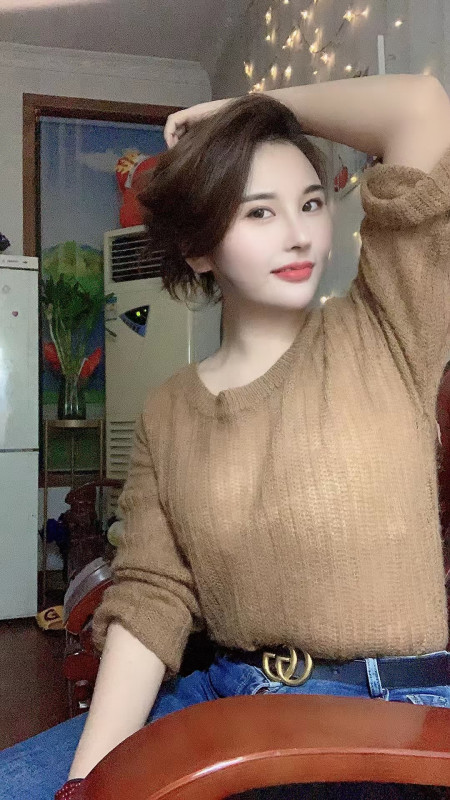 马群温婉小姐姐