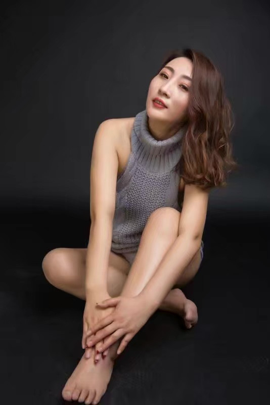 古城附近的骚少妇格格