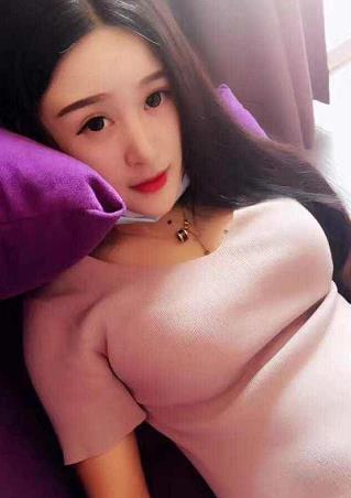 2020年8月2221岁情人般温柔的护士妹子