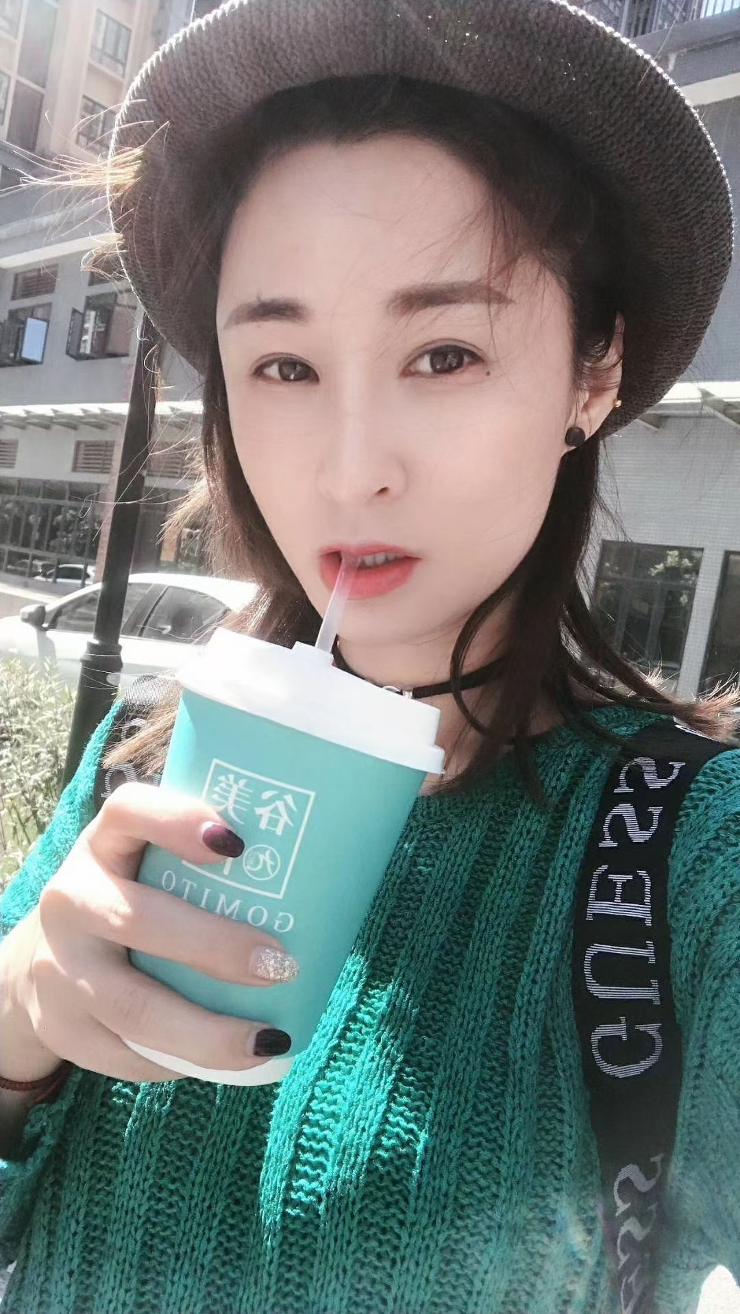 雨花区年轻少妇香菜，喜欢健身，身材太棒了